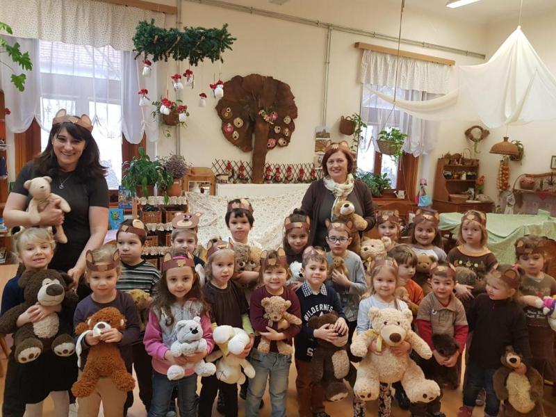 MACI NAP A SZÁZSZORSZÉP OVIBAN