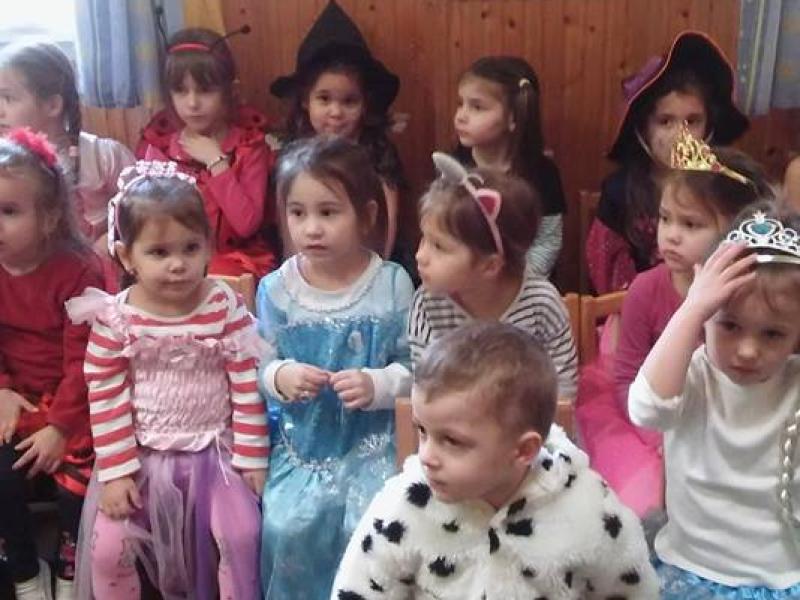 Farsangi hangulat a Csemetekert Óvodában