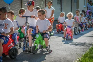 Gyermeknapi motoros felvonulás - Csemetekert Óvoda