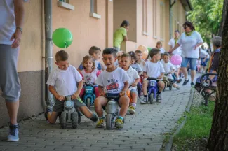 Gyermeknapi motoros felvonulás - Csemetekert Óvoda