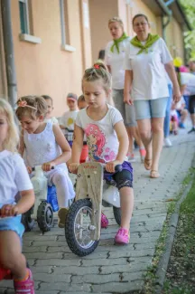 Gyermeknapi motoros felvonulás - Csemetekert Óvoda