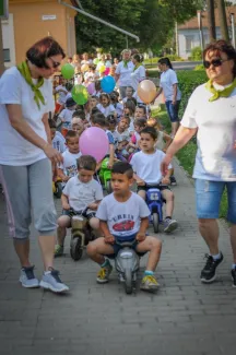 Gyermeknapi motoros felvonulás - Csemetekert Óvoda