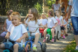 Gyermeknapi motoros felvonulás - Csemetekert Óvoda