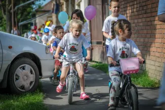 Gyermeknapi motoros felvonulás - Százszorszép Óvoda - Margaréta Óvoda