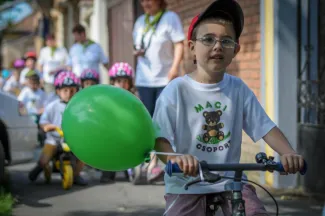 Gyermeknapi motoros felvonulás - Százszorszép Óvoda - Margaréta Óvoda