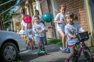 Gyermeknapi motoros felvonulás - Százszorszép Óvoda - Margaréta Óvoda