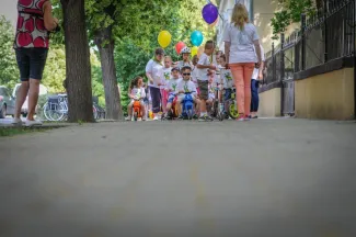 Gyermeknapi motoros felvonulás - Százszorszép Óvoda - Margaréta Óvoda