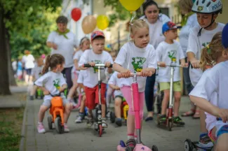 Gyermeknapi motoros felvonulás - Százszorszép Óvoda - Margaréta Óvoda
