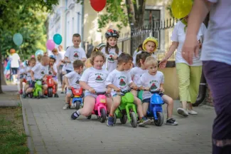 Gyermeknapi motoros felvonulás - Százszorszép Óvoda - Margaréta Óvoda