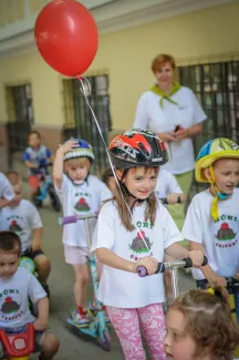 Gyermeknapi motoros felvonulás - Százszorszép Óvoda - Margaréta Óvoda