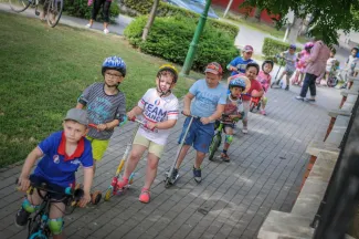 Gyermeknapi motoros felvonulás - Százszorszép Óvoda - Margaréta Óvoda