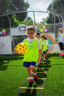 OVI-SPORT PÁLYA ÁTADÓ ÜNNEPSÉG - SZÁZSZORSZÉP ÓVODA