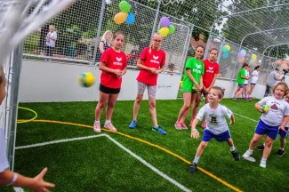 OVI-SPORT PÁLYA ÁTADÓ ÜNNEPSÉG - SZÁZSZORSZÉP ÓVODA