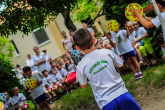 OVI-SPORT PÁLYA ÁTADÓ ÜNNEPSÉG - SZÁZSZORSZÉP ÓVODA