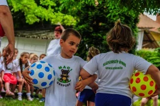 OVI-SPORT PÁLYA ÁTADÓ ÜNNEPSÉG - SZÁZSZORSZÉP ÓVODA