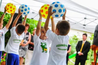 OVI-SPORT PÁLYA ÁTADÓ ÜNNEPSÉG - SZÁZSZORSZÉP ÓVODA