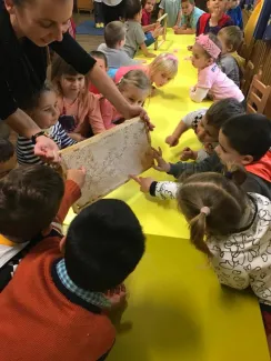 Mézes reggeli a Csemetekert Óvodában