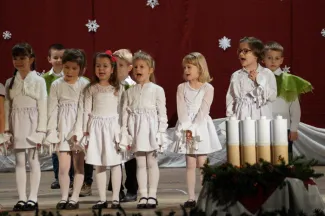 Százszorszép Óvoda - Ünnepi karácsonyi műsor 2017.