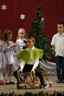 Százszorszép Óvoda - Ünnepi karácsonyi műsor 2017.