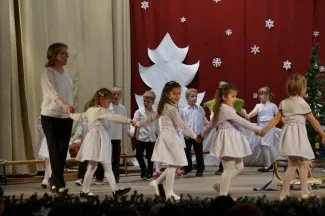 Százszorszép Óvoda - Ünnepi karácsonyi műsor 2017.