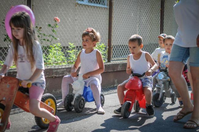 Gyermeknapi motoros felvonulás - Csemetekert Óvoda