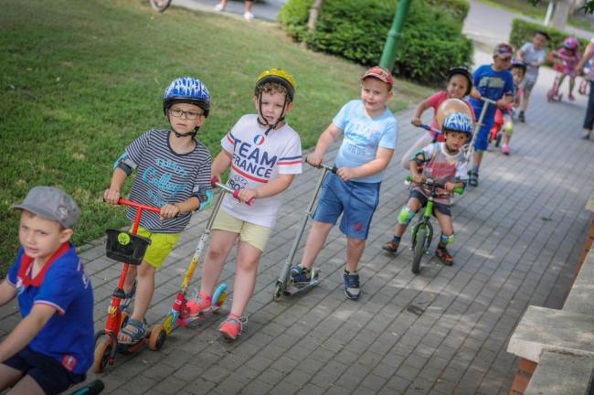 Gyermeknapi motoros felvonulás - Százszorszép Óvoda - Margaréta Óvoda