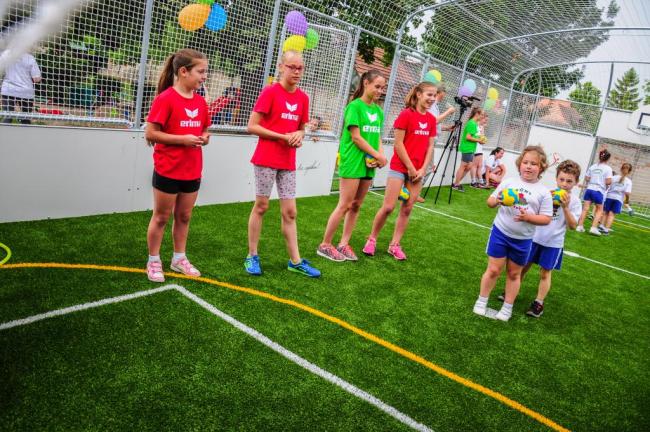 OVI-SPORT PÁLYA ÁTADÓ ÜNNEPSÉG - SZÁZSZORSZÉP ÓVODA