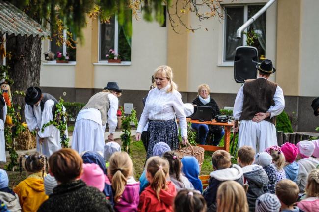 SZÜRETI MULATSÁG A SZÁZSZORSZÉP ÓVODÁBAN