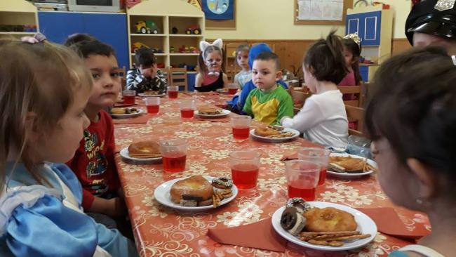 Farsangi hangulat a Csemetekert Óvodában